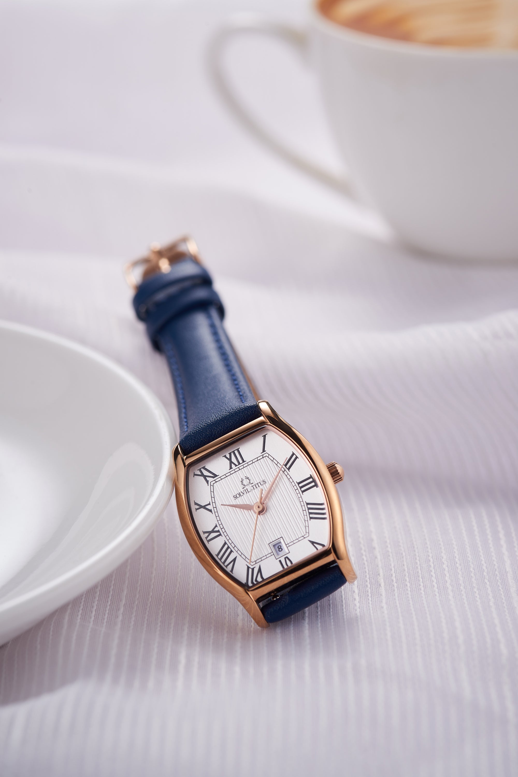 Barista 3 Hands Date Quartz Leather Women Watch W06-02825-014