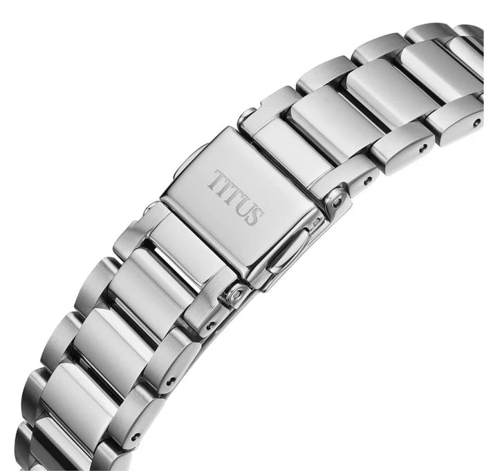Close-up of Devot women's watch silver stainless steel bracelet with links