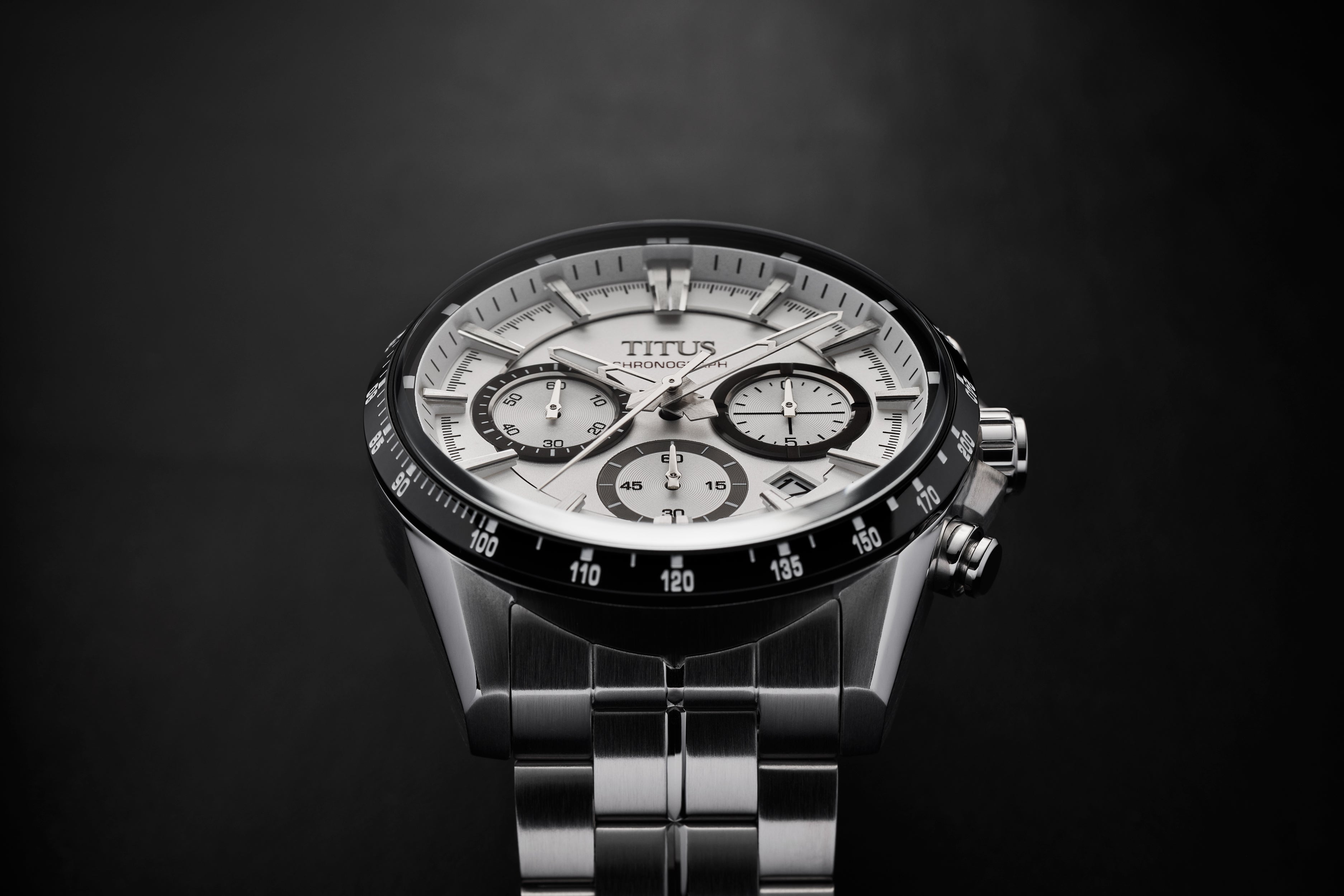 Chrono 2025 quartz watch