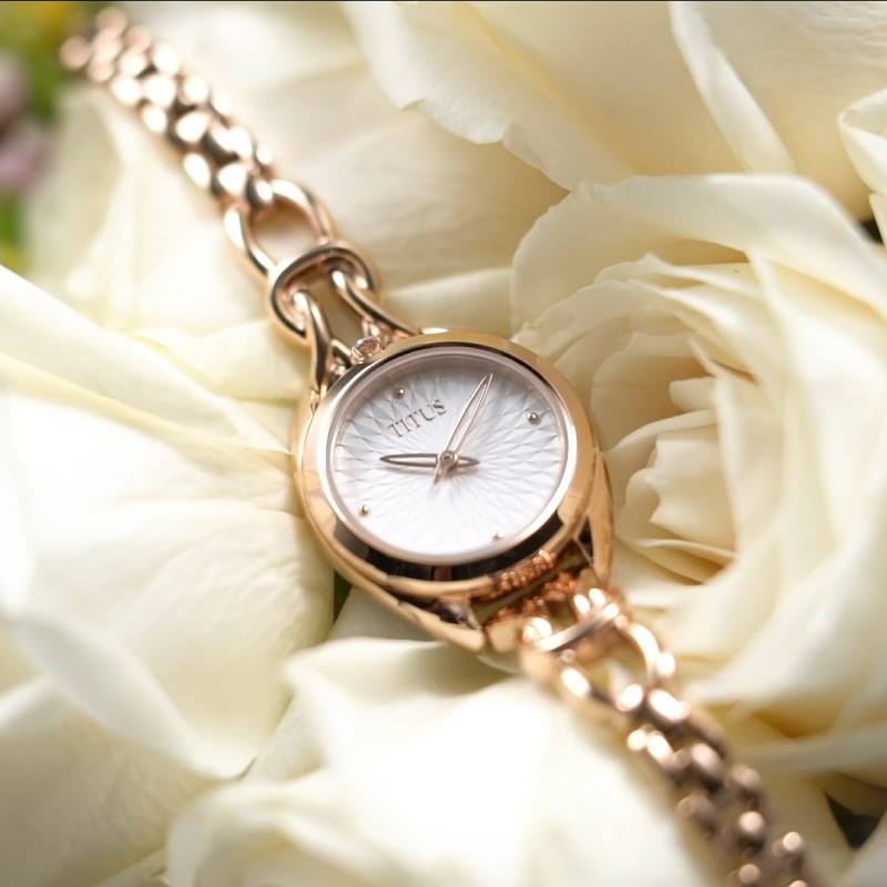 Ring & Knot 2 Hands Quartz Stainless Steel Women Watch W06-03133-001