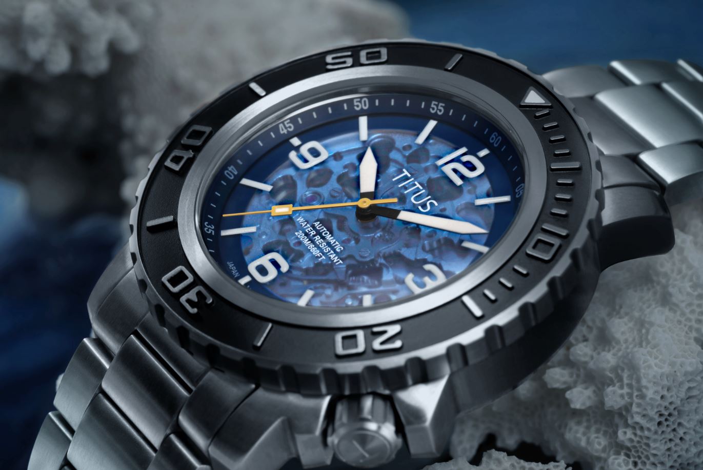 The Cape 3 Hands Mechanical Stainless Steel Men Watch W06-03279-002